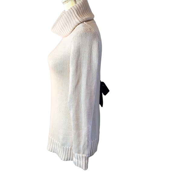 On The Road Split back Bow sweater size S/M - Picture 4 of 10